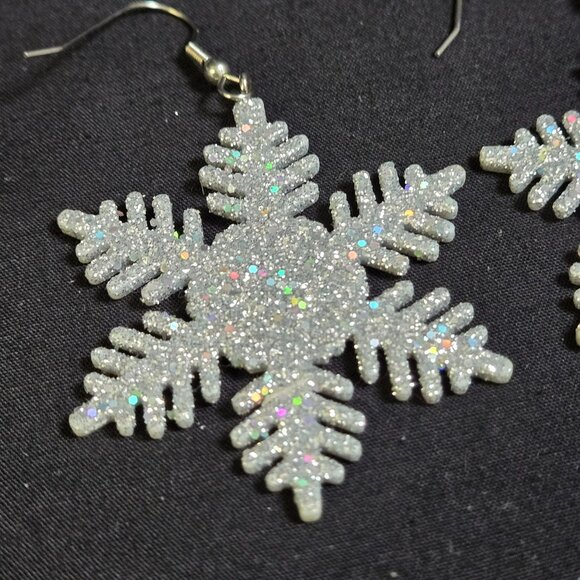 Glitter Snowflake Earrings Sparkling Plastic Holiday Jewelry Dangle Hooks 2" Dia - Picture 2 of 7